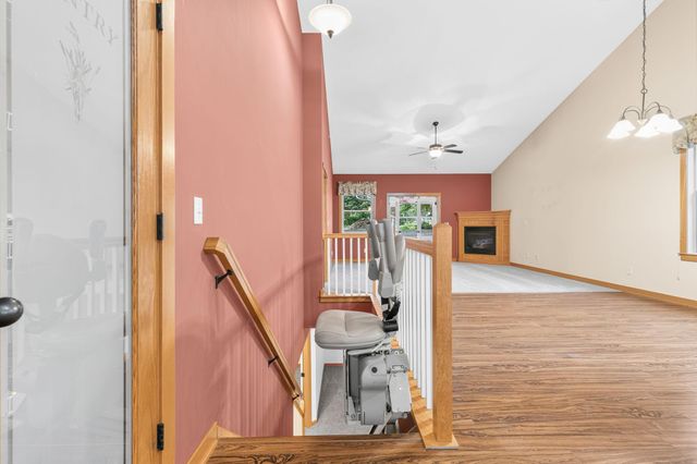 5845 Oakgreen Court N, Stillwater, MN 55082