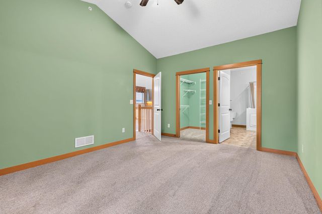 5845 Oakgreen Court N, Stillwater, MN 55082