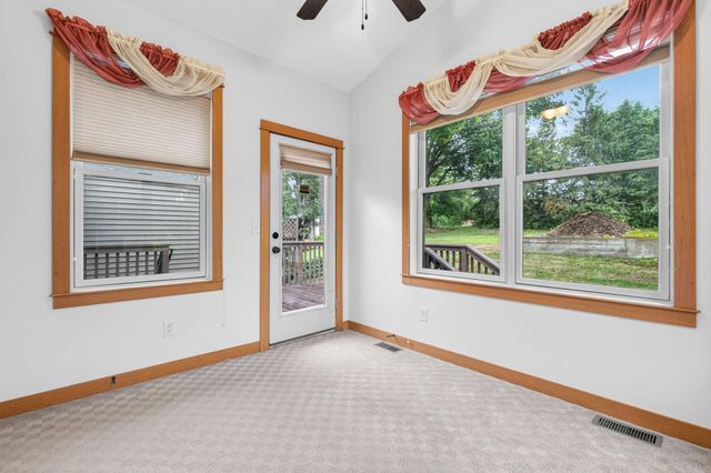 5845 Oakgreen Court N, Stillwater, MN 55082