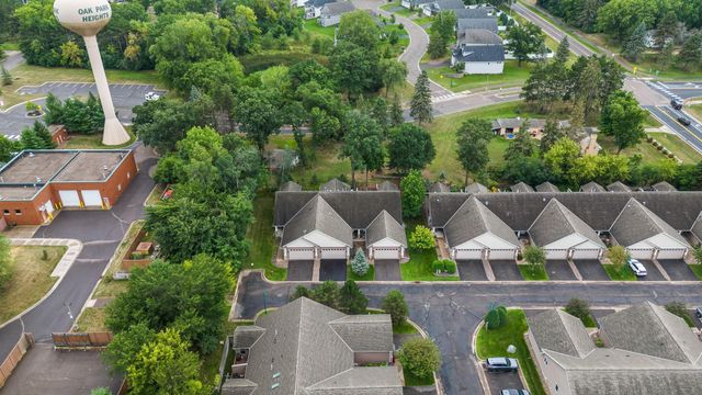 5845 Oakgreen Court N, Stillwater, MN 55082