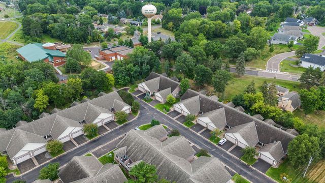 5845 Oakgreen Court N, Stillwater, MN 55082
