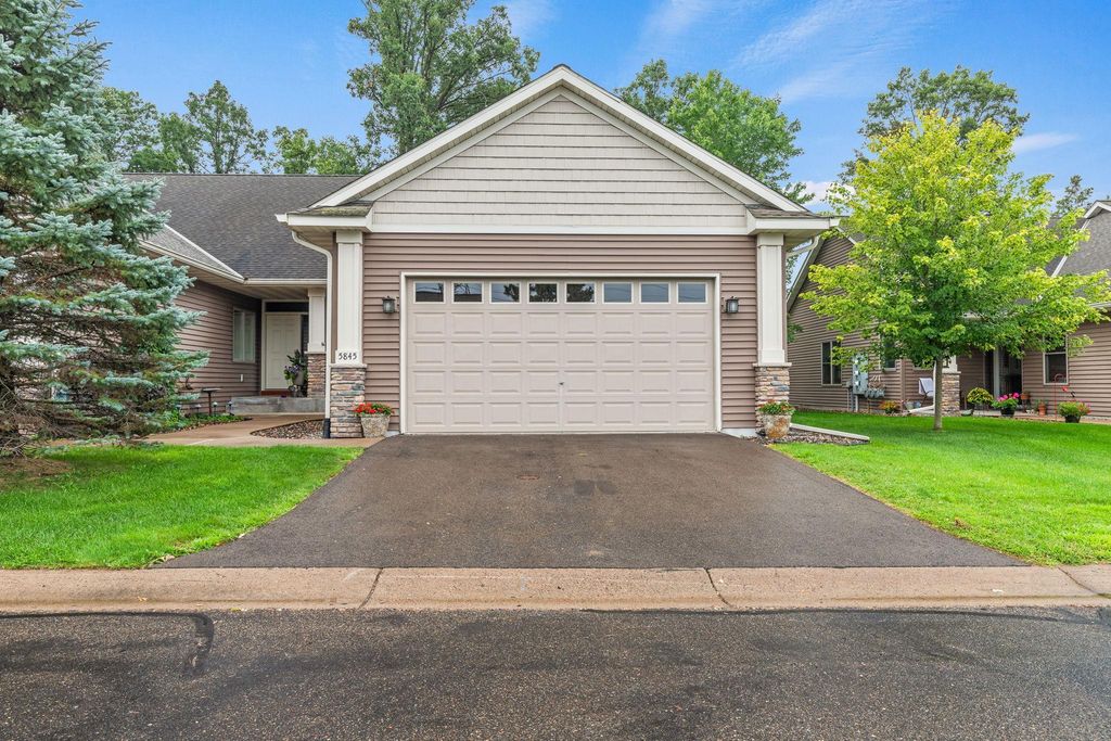 5845 Oakgreen Court N, Stillwater, MN 55082 — photo 2