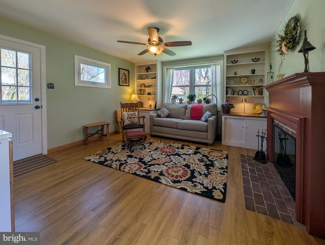 340 BRITT RD, North Wales, PA 19454