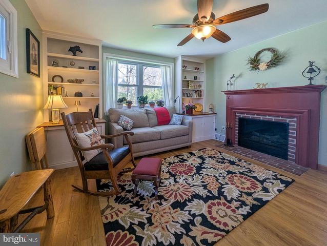 340 BRITT RD, North Wales, PA 19454