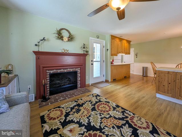 340 BRITT RD, North Wales, PA 19454