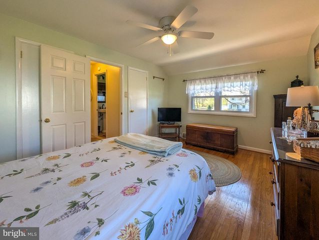 340 BRITT RD, North Wales, PA 19454