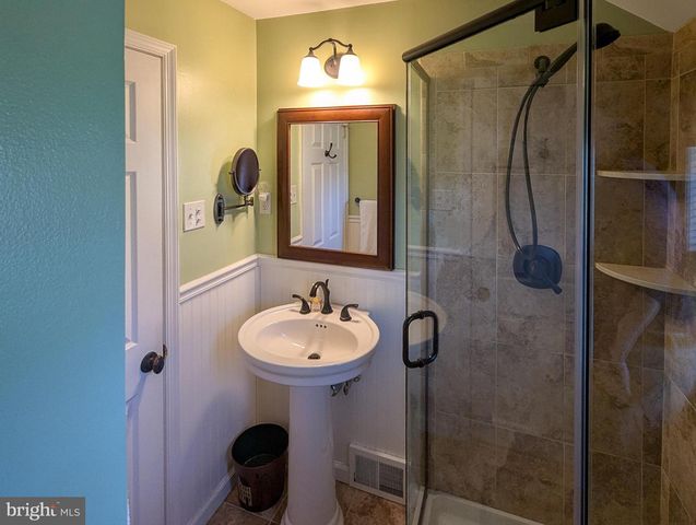 340 BRITT RD, North Wales, PA 19454