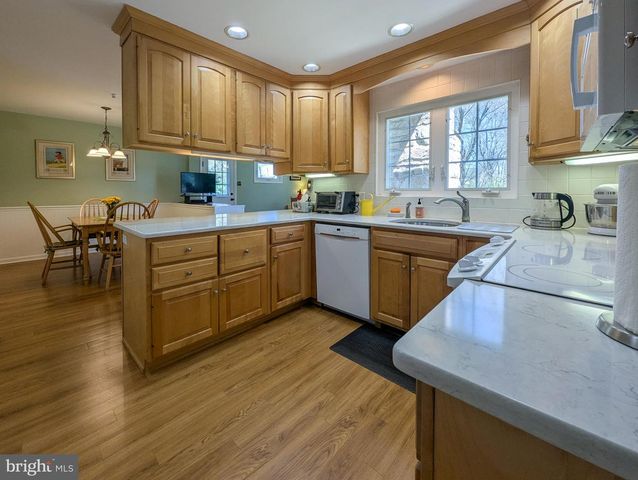 340 BRITT RD, North Wales, PA 19454