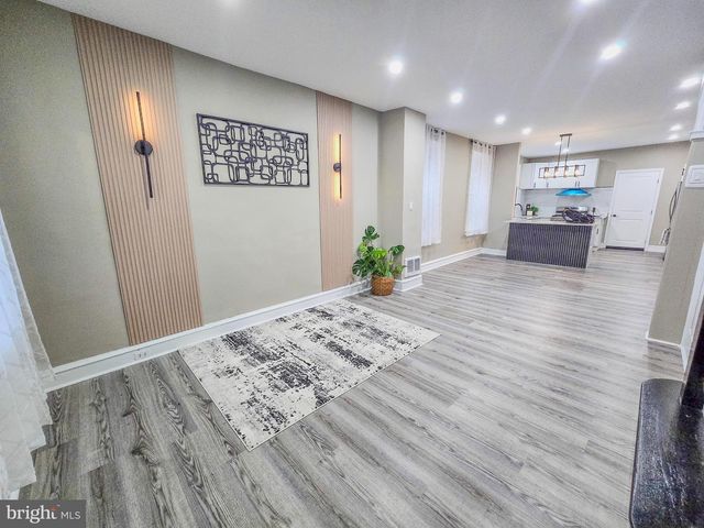 5512 N 6TH ST, Philadelphia, PA 19120