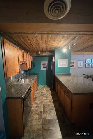 68 Thermos Avenue 222B, Norwich, CT 06360