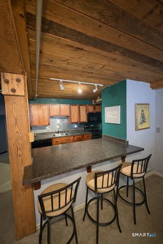 68 Thermos Avenue 222B, Norwich, CT 06360