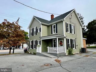494 E KING ST, Shippensburg, PA 17257
