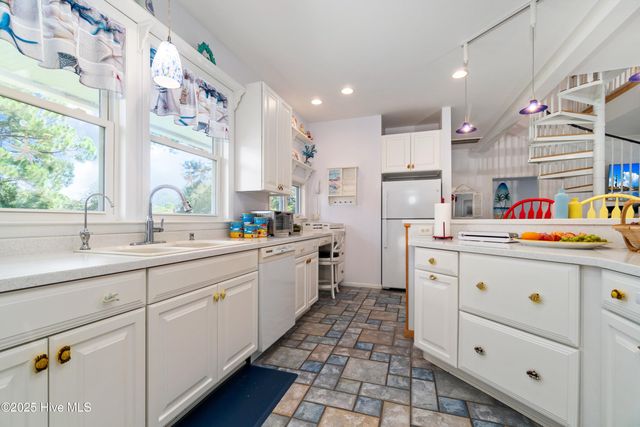 505 Ragan Road, Oriental, NC 28571