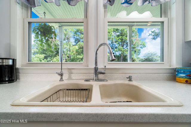 505 Ragan Road, Oriental, NC 28571