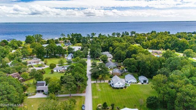 505 Ragan Road, Oriental, NC 28571