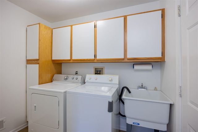 35907 Fierimonte Drive, Clinton Township, MI 48035
