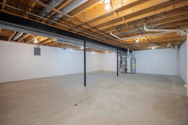 35907 Fierimonte Drive, Clinton Township, MI 48035