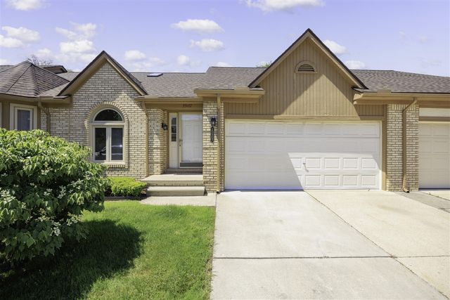 35907 Fierimonte Drive, Clinton Township, MI 48035