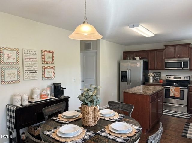 460 Botanical Court, Bunnlevel, NC 28323