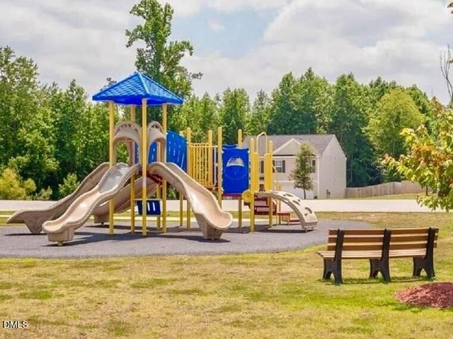 460 Botanical Court, Bunnlevel, NC 28323