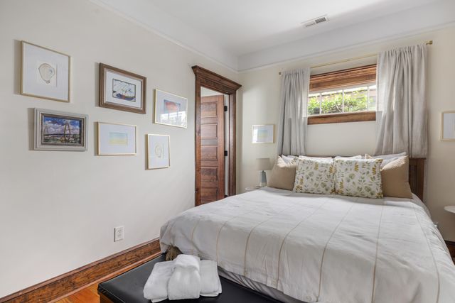 19 West Street, Charleston, SC 29401