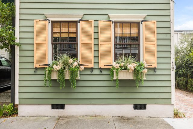 19 West Street, Charleston, SC 29401