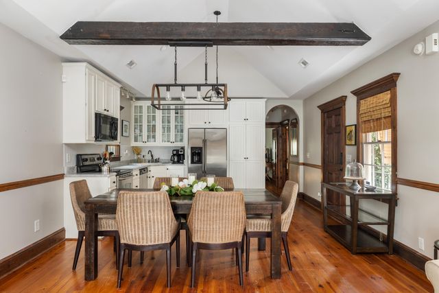 19 West Street, Charleston, SC 29401