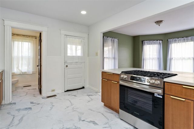 63 West Street, Geneva City, NY 14456