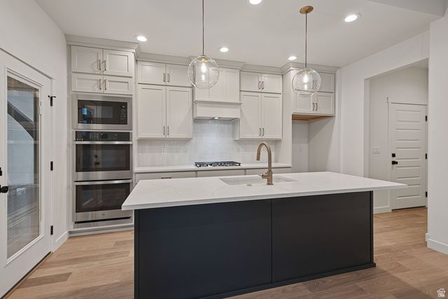 7033 W LAKE AVE, South Jordan, UT 84009