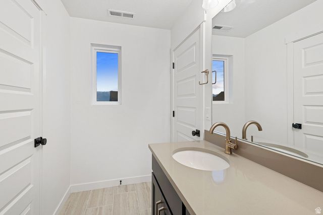 7033 W LAKE AVE, South Jordan, UT 84009