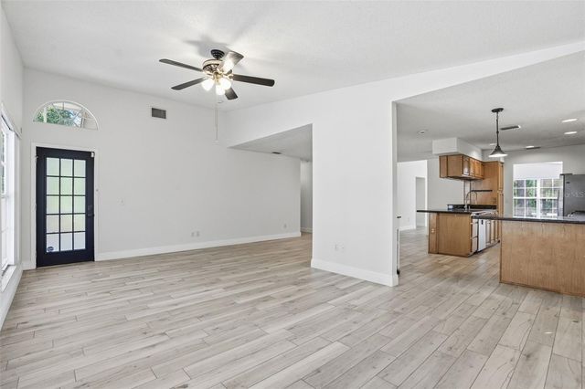 12301 MEMORIAL HIGHWAY, Tampa, FL 33635