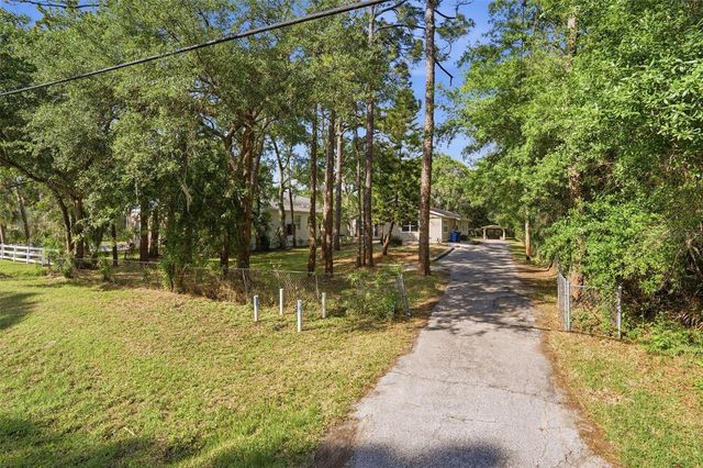 12301 MEMORIAL HIGHWAY, Tampa, FL 33635