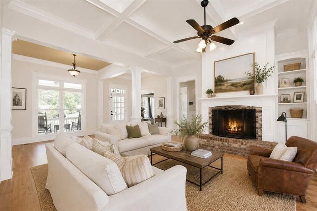 204 Lynn Lane, Canton, GA 30115