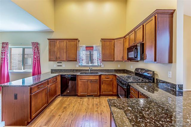 20605 Golf Ridge Circle, Livonia, MI 48152