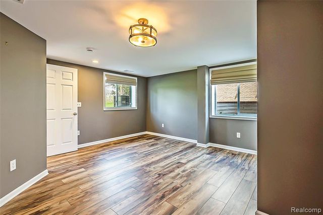 20605 Golf Ridge Circle, Livonia, MI 48152