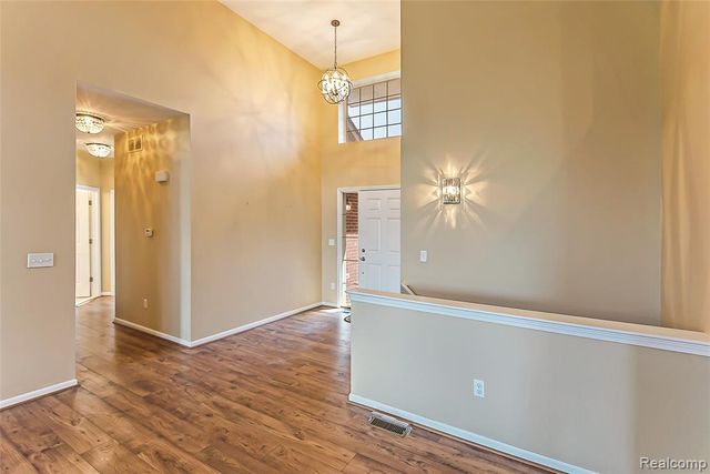 20605 Golf Ridge Circle, Livonia, MI 48152