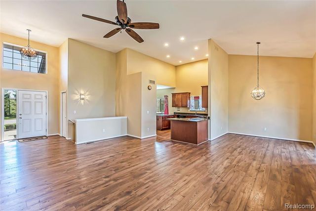 20605 Golf Ridge Circle, Livonia, MI 48152