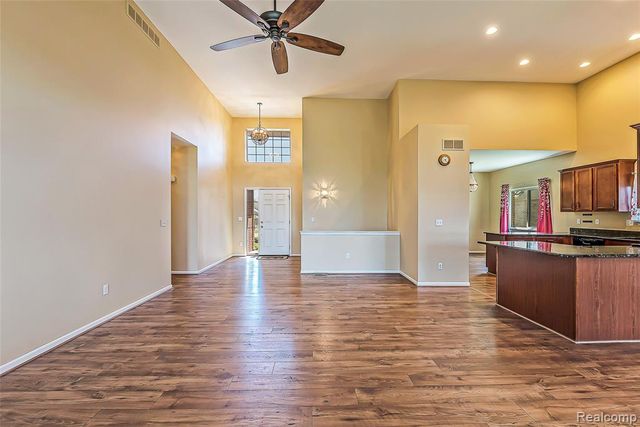 20605 Golf Ridge Circle, Livonia, MI 48152