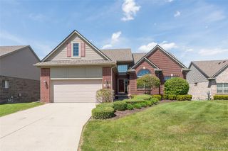 20605 Golf Ridge Circle, Livonia, MI 48152