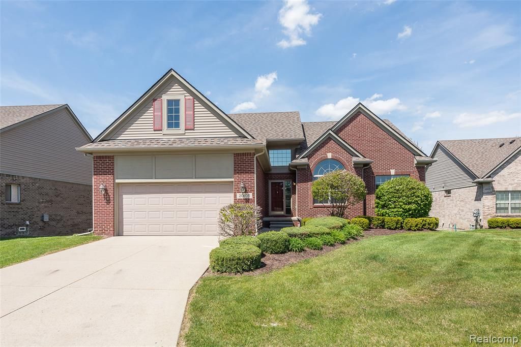 20605 Golf Ridge Circle, Livonia, MI 48152