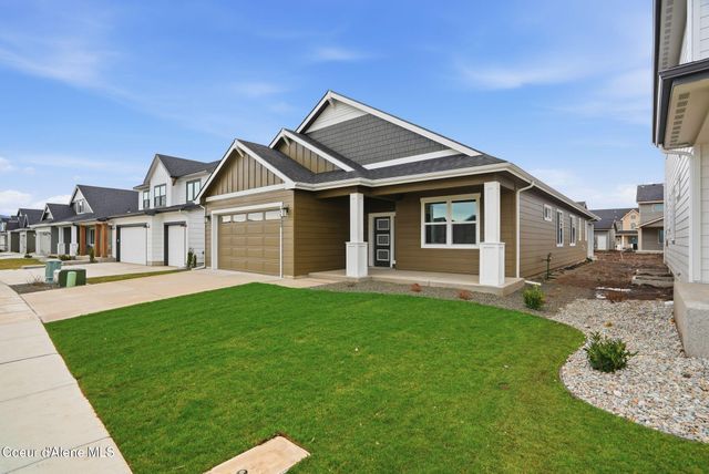 3322 N CLAREMONT DR, Post Falls, ID 83854
