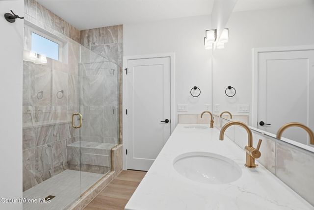 3322 N CLAREMONT DR, Post Falls, ID 83854