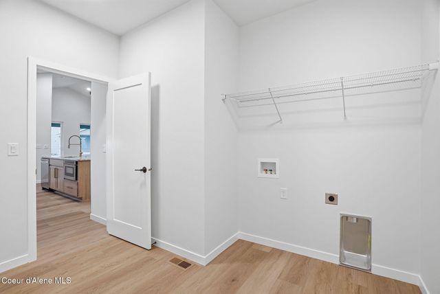 3322 N CLAREMONT DR, Post Falls, ID 83854