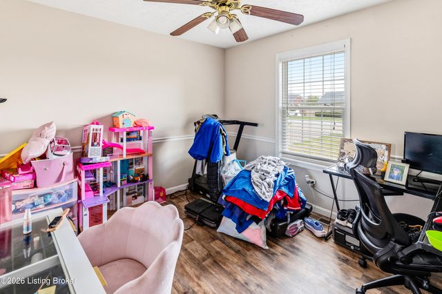 201 Ashley Blvd, Shepherdsville, KY 40165