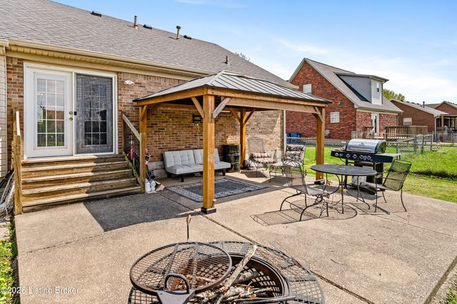 201 Ashley Blvd, Shepherdsville, KY 40165