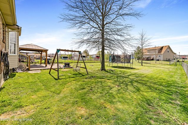 201 Ashley Blvd, Shepherdsville, KY 40165