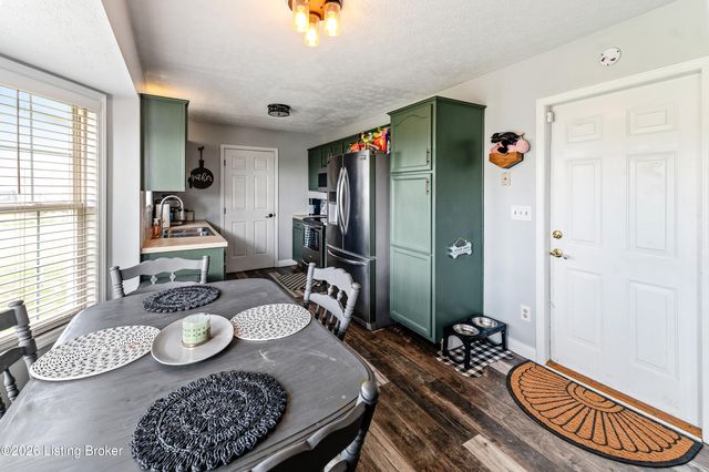 201 Ashley Blvd, Shepherdsville, KY 40165