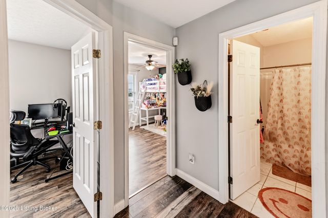 201 Ashley Blvd, Shepherdsville, KY 40165