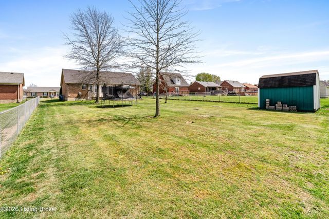 201 Ashley Blvd, Shepherdsville, KY 40165