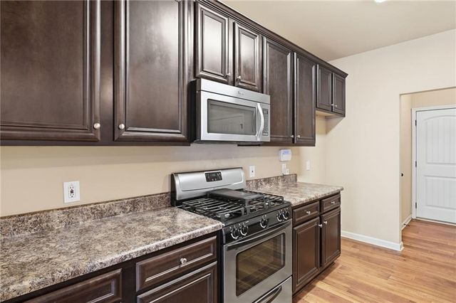 5105 Deepwater Cove, Acworth, GA 30101